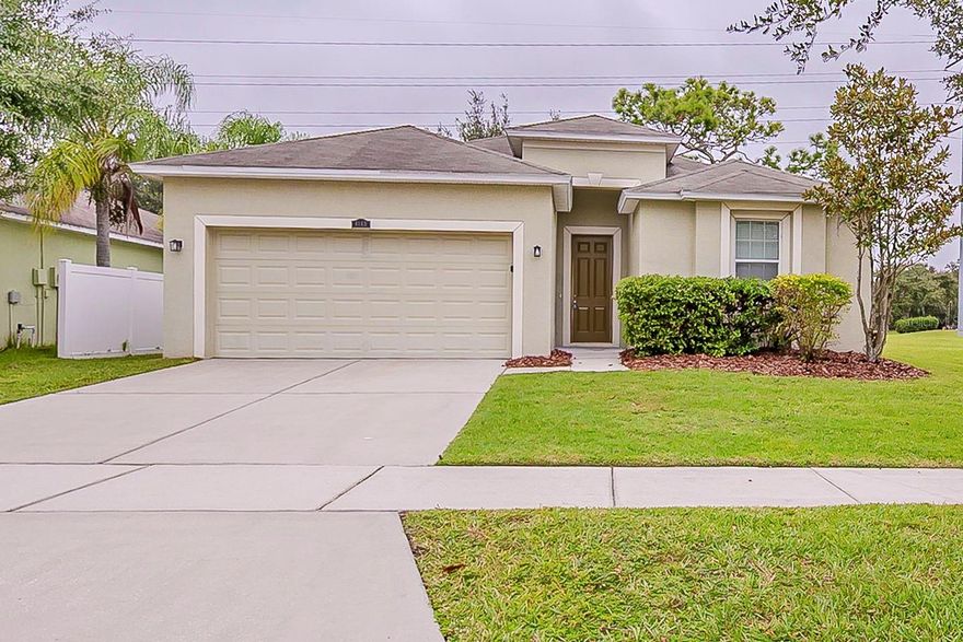 One or more photo(s) has been virtually staged. Charming single-story home featuring 3 bedrooms and 2 bathrooms with a 2-car garage. The kitchen includes a convenient bar for casual dining and a bright breakfast area perfect for morning meals. Enjoy relaxing on the back porch overlooking the yard. 

Schedule a showing today!