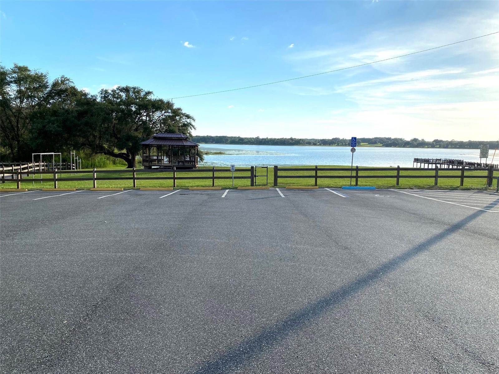 RAINBOW LAKES ESTATE - Land