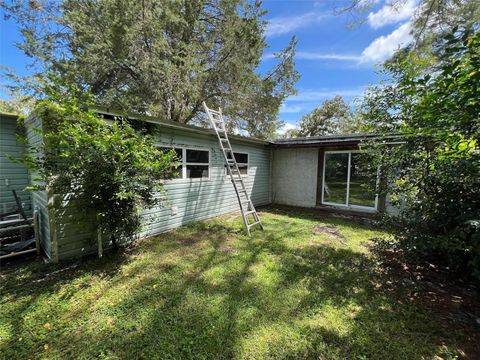 A home in HOMOSASSA