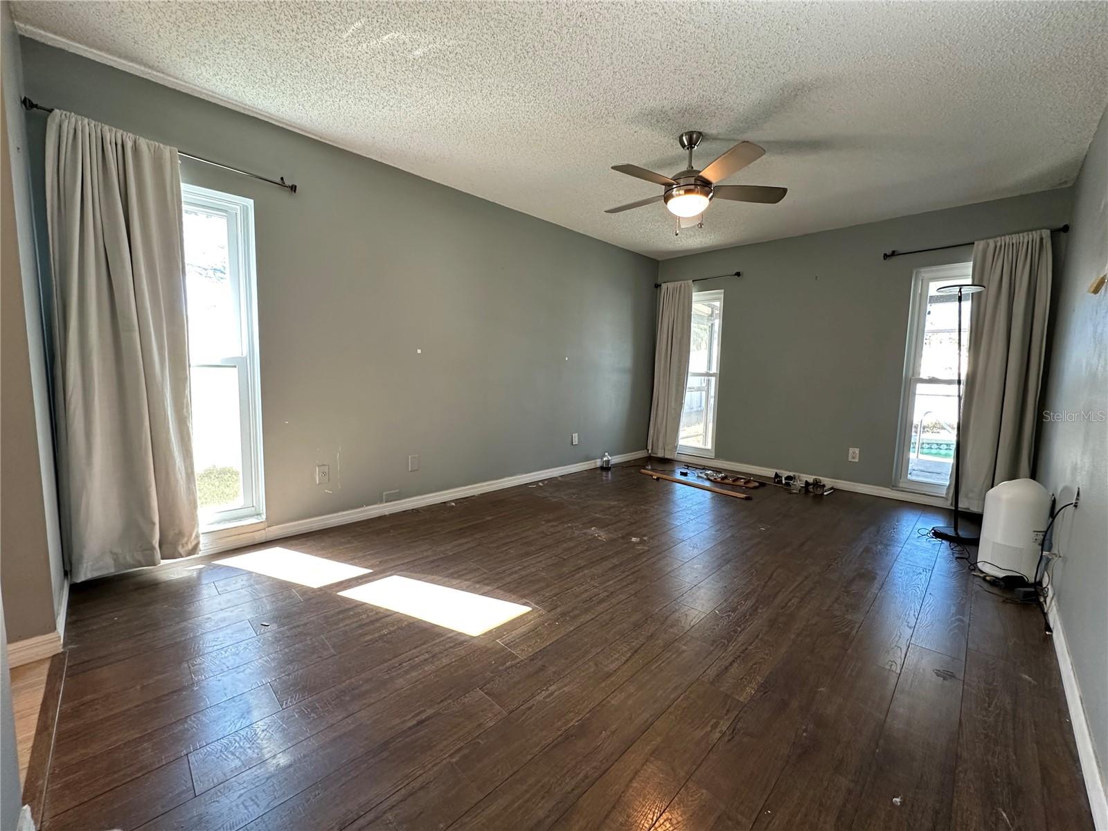 COUNTRY PLACE WEST UNIT III - Residential