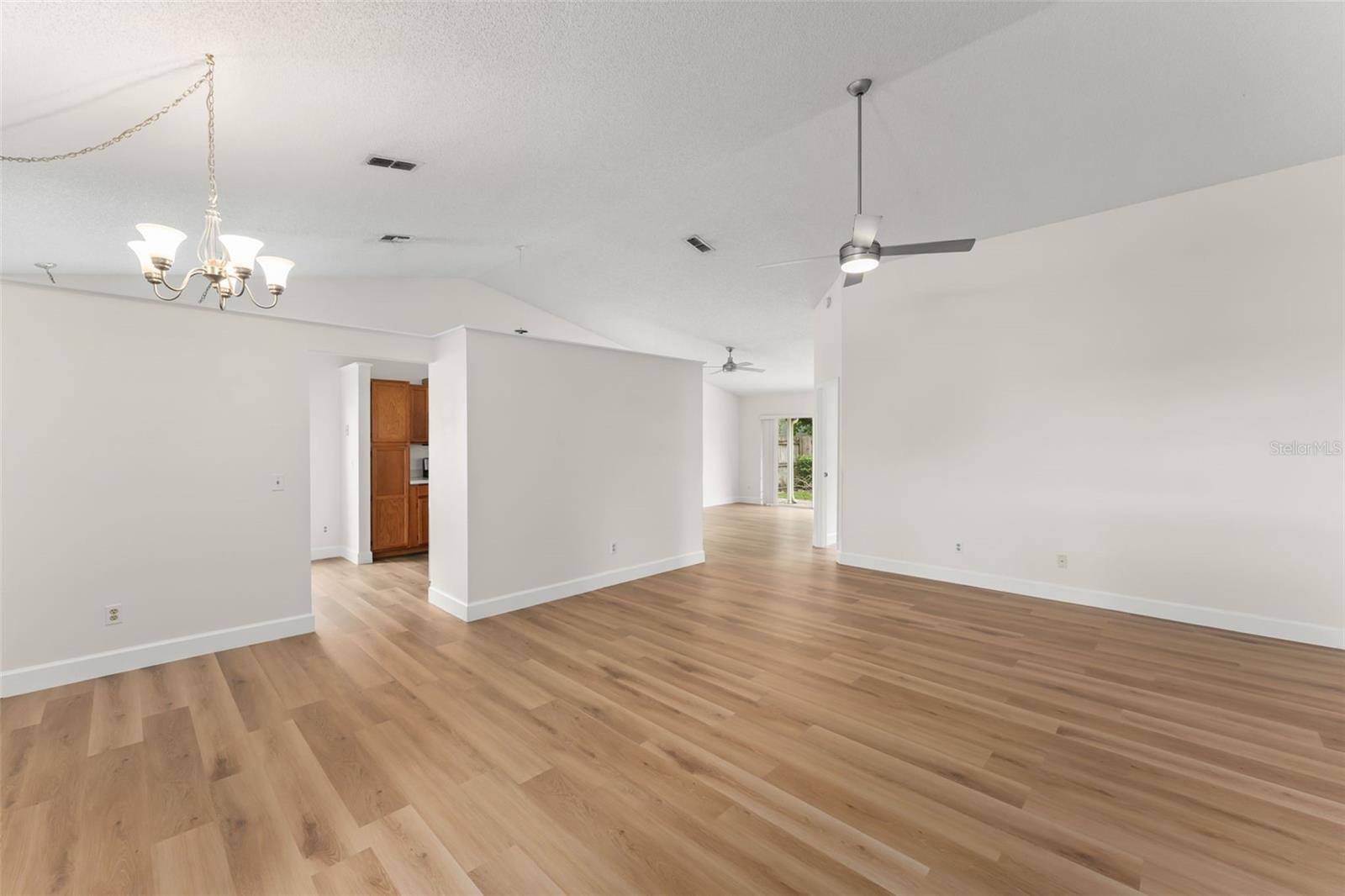 796 MINERVA LANE