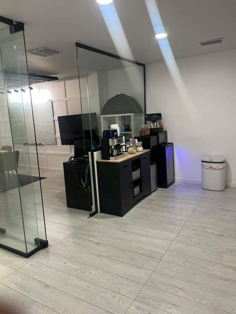 IRLO O BRONSONS SUB - Commercial Lease