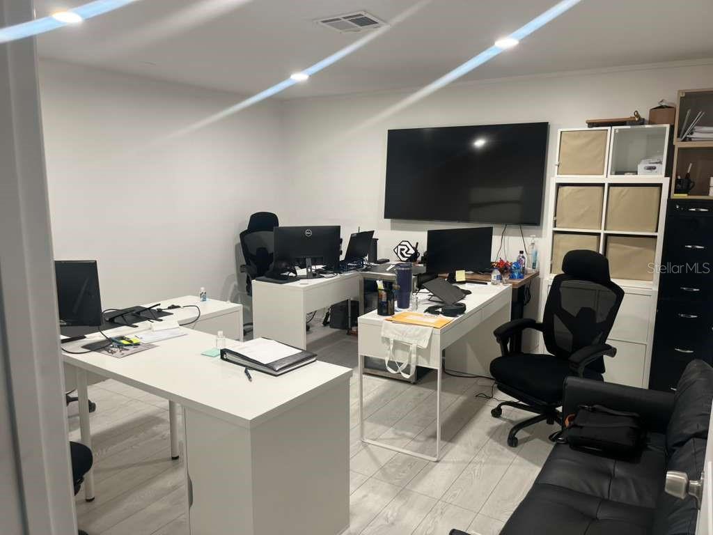 IRLO O BRONSONS SUB - Commercial Lease