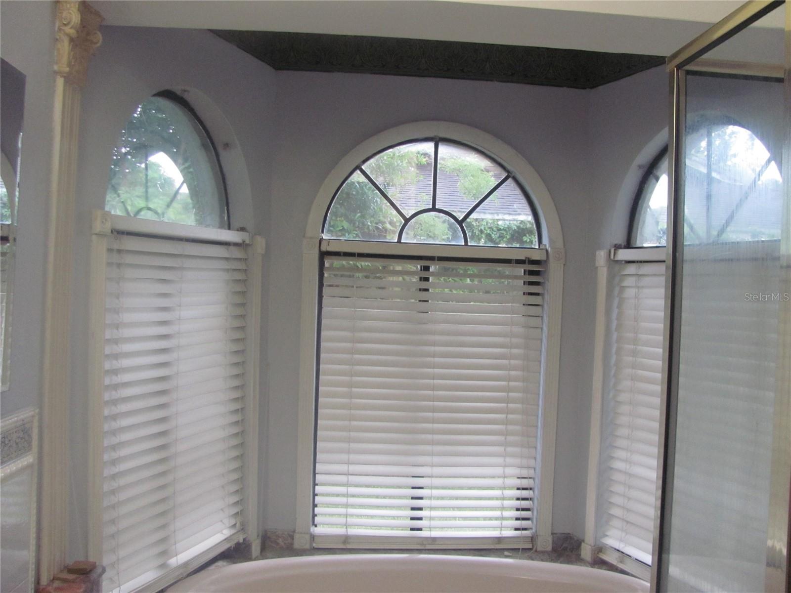 SOUTH GROVE ADD - Residential Lease