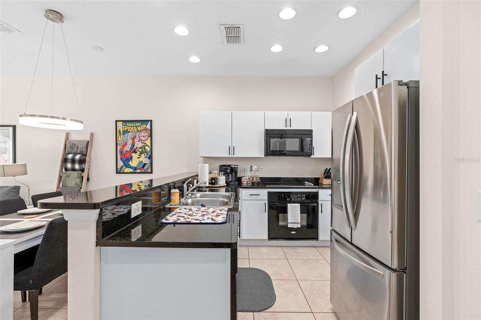 ENCANTADA PH 2 - Residential