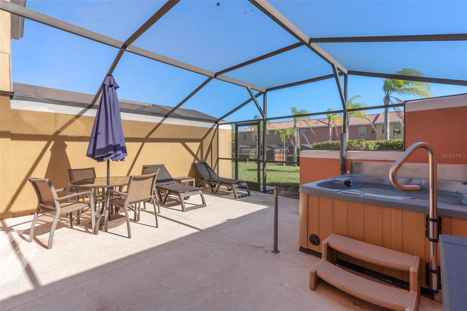 ENCANTADA PH 2 - Residential