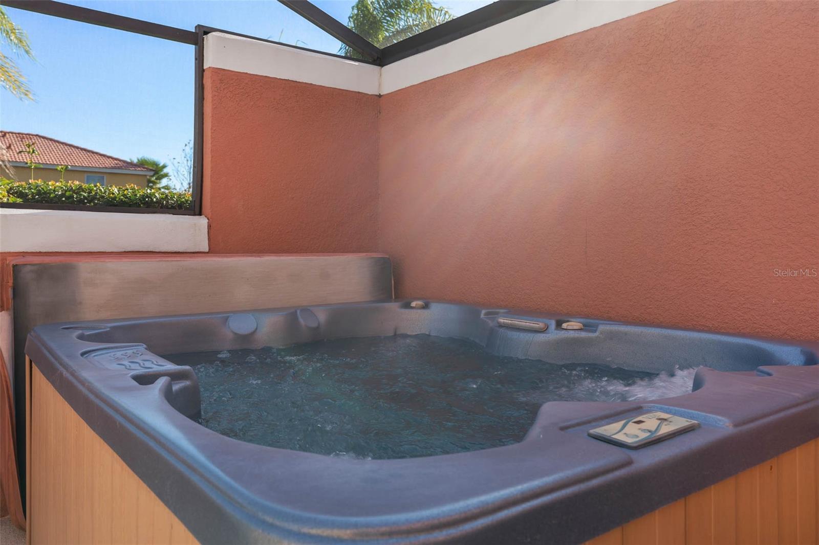 ENCANTADA PH 2 - Residential