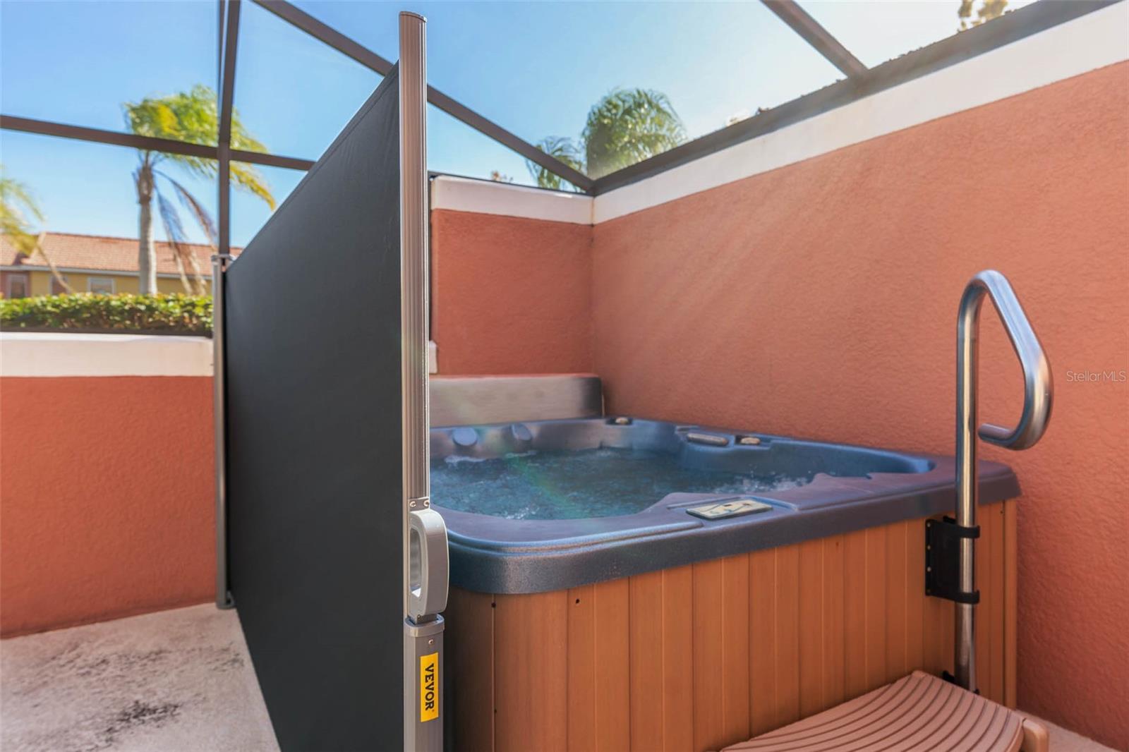 ENCANTADA PH 2 - Residential