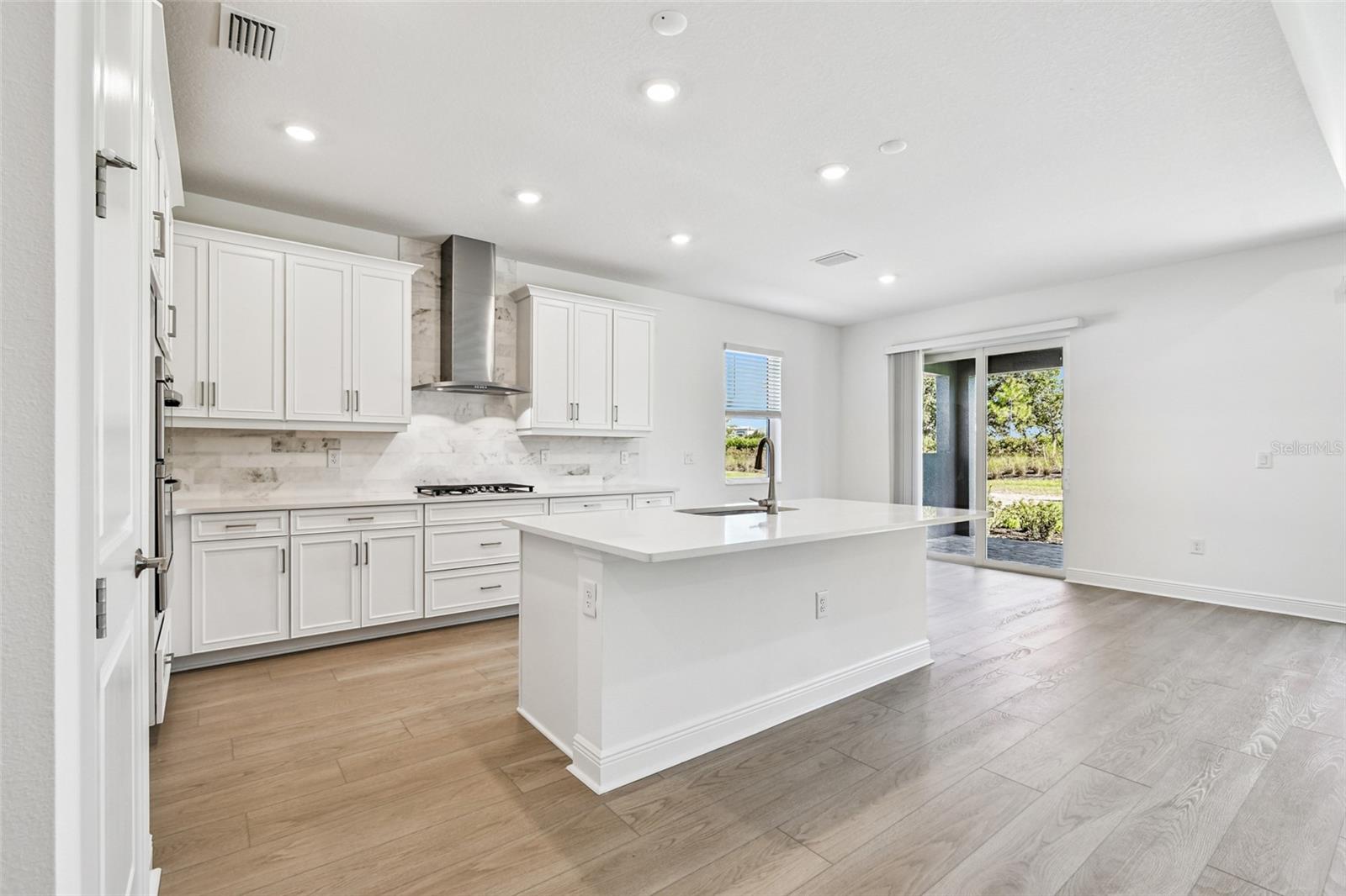 HAWKSTONE - Residential