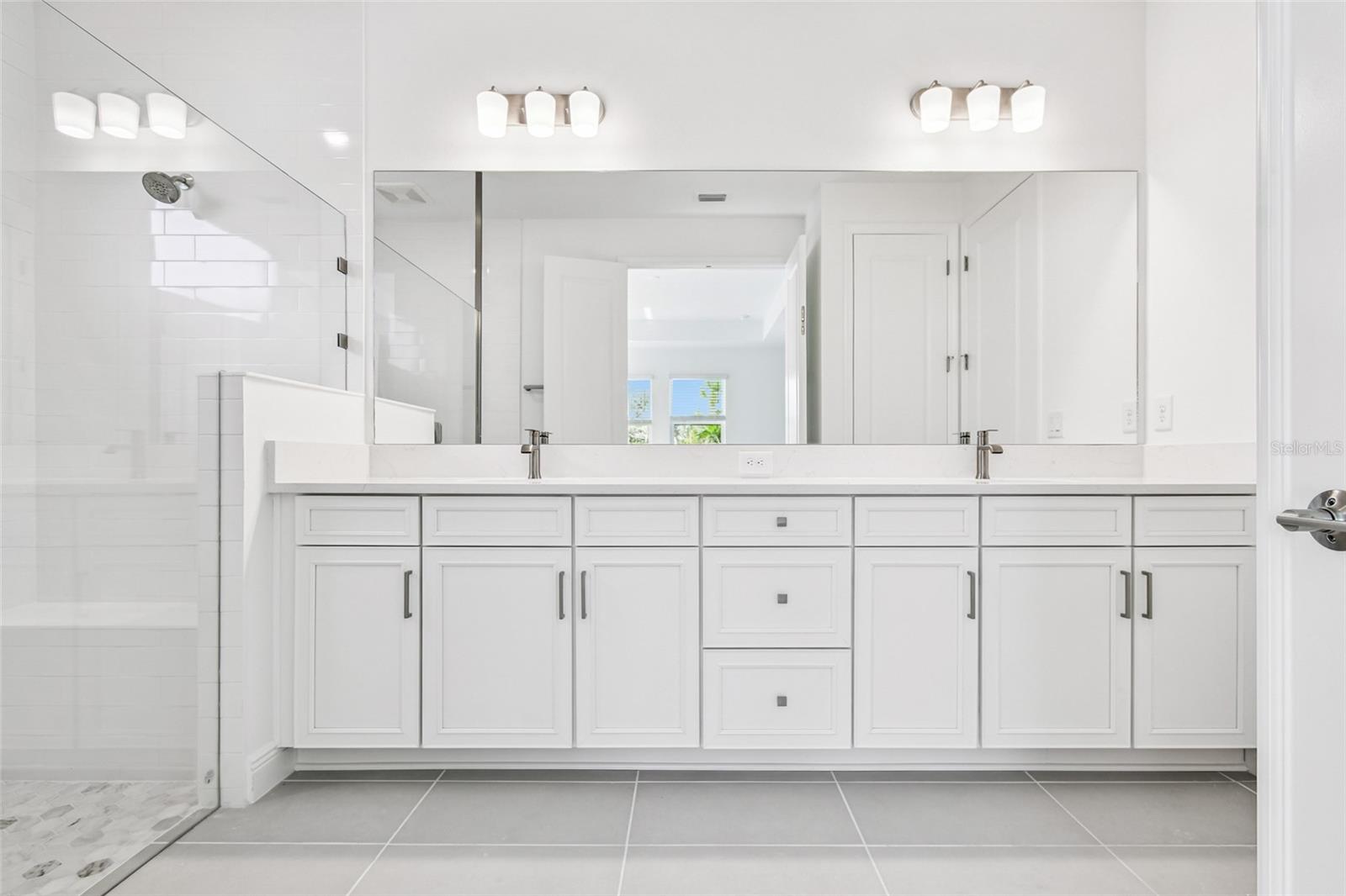 HAWKSTONE - Residential