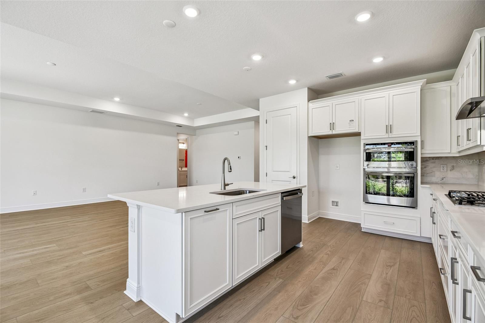 HAWKSTONE - Residential