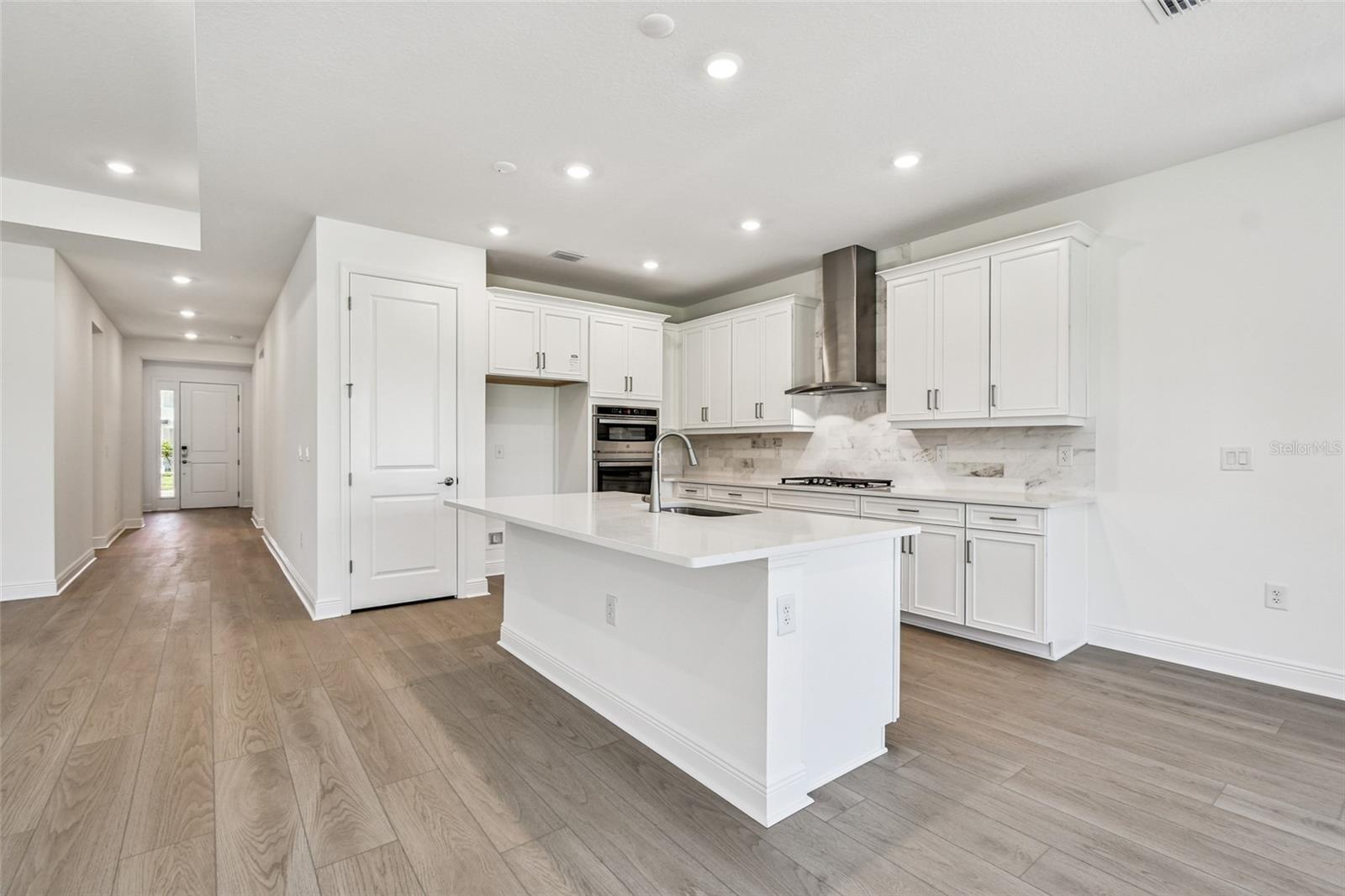 HAWKSTONE - Residential