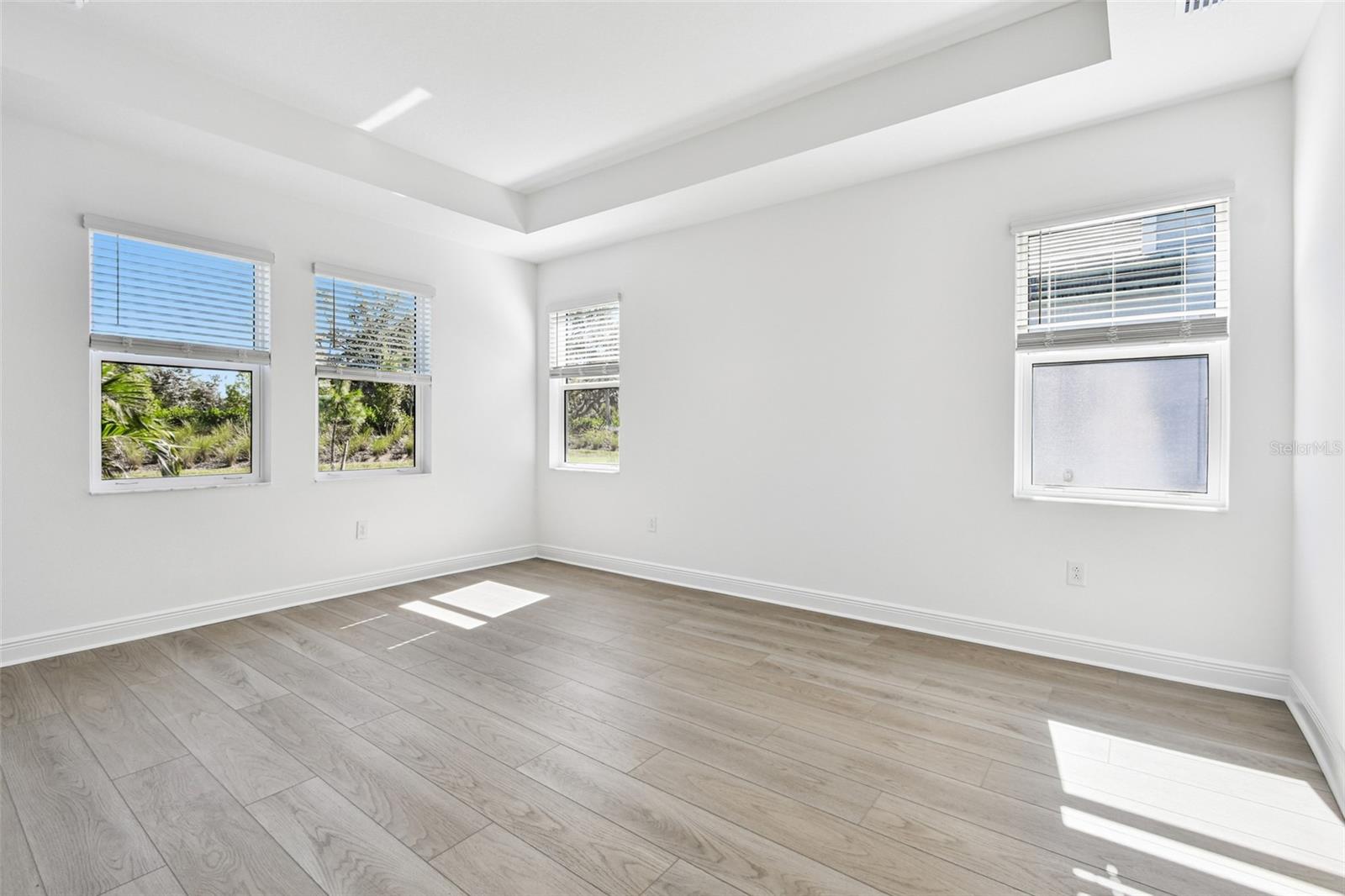 HAWKSTONE - Residential