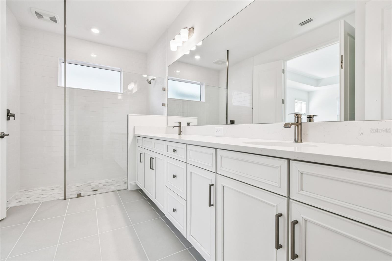 HAWKSTONE - Residential