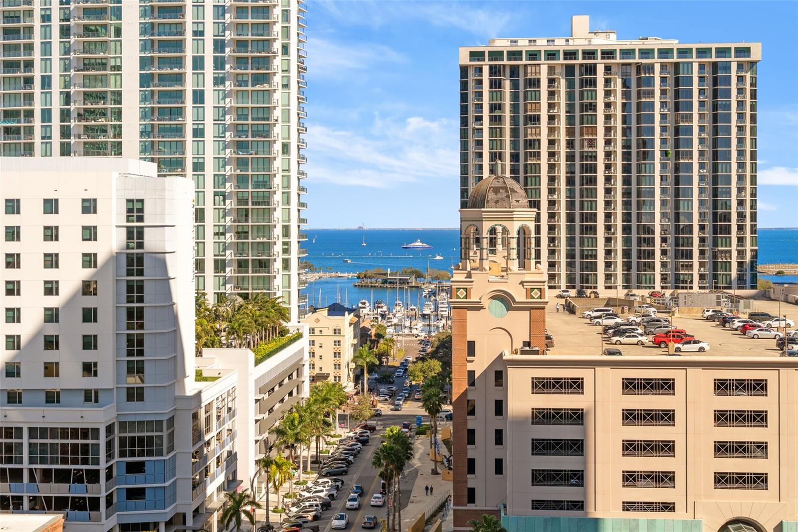 ART HOUSE - Residential