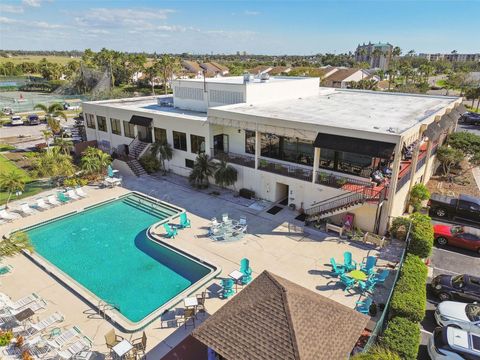 A home in PALMETTO
