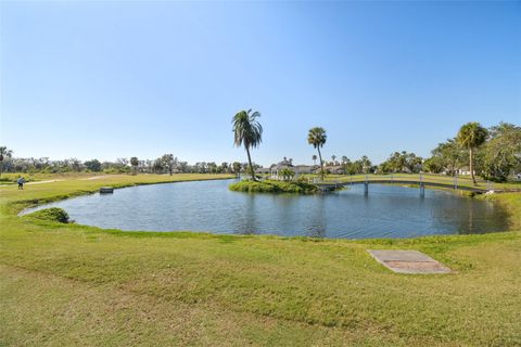 A home in PALMETTO