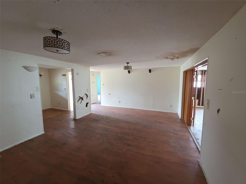 Photo of 7441 1st Street N, St Petersburg, FL 33702 (MLS # O6368169)