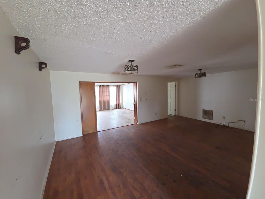 Photo of 7441 1st Street N, St Petersburg, FL 33702 (MLS # O6368169)