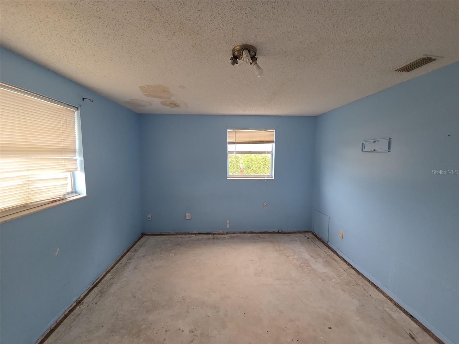 TOUSSIE TERRACE 1ST ADD - Residential