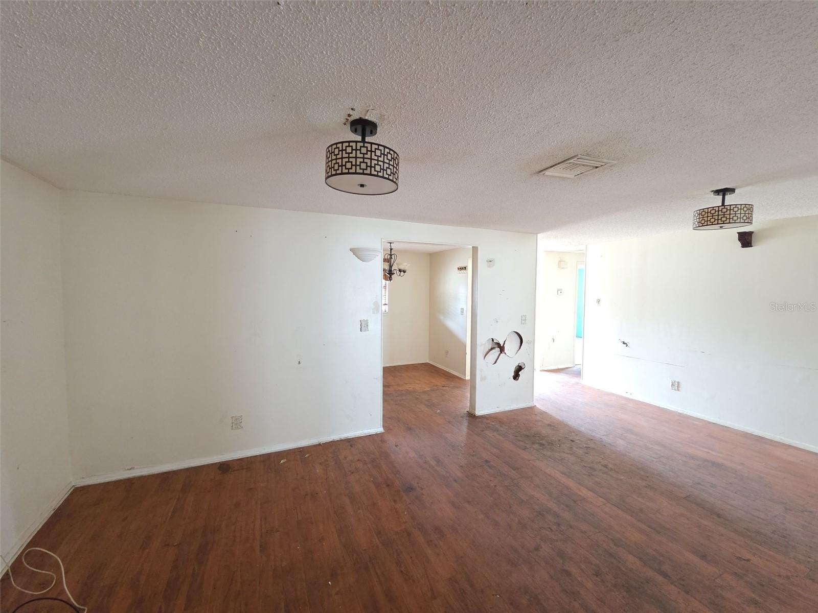 TOUSSIE TERRACE 1ST ADD - Residential