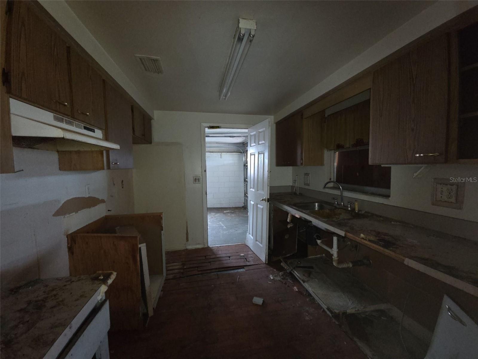 TOUSSIE TERRACE 1ST ADD - Residential