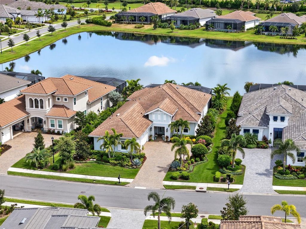Photo of 8217 Pavia Way, Bradenton, FL 34202 (MLS # A4668791)