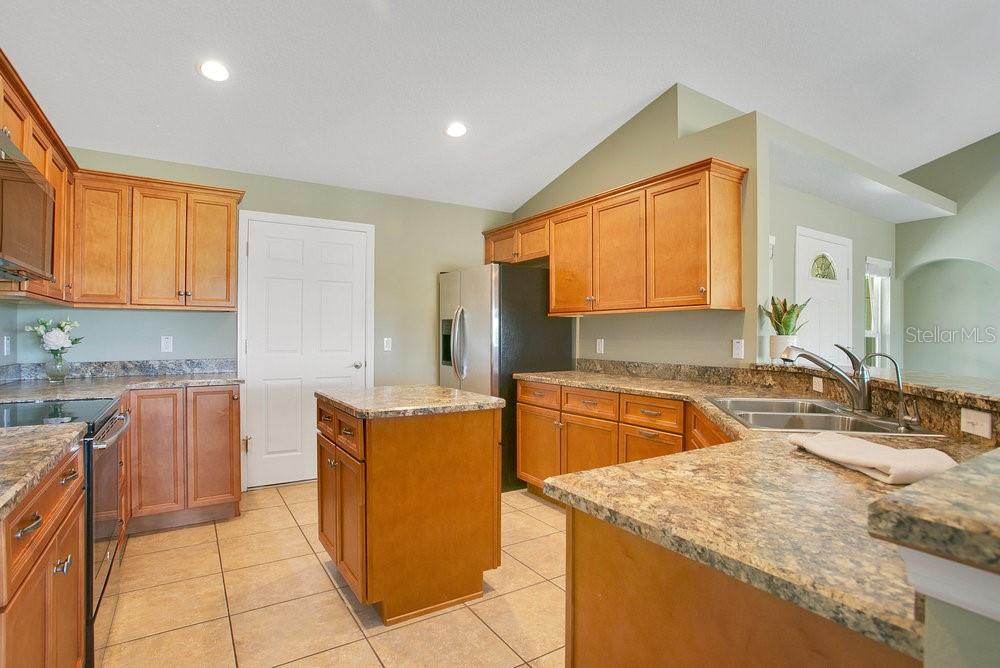 ACREAGE - Residential