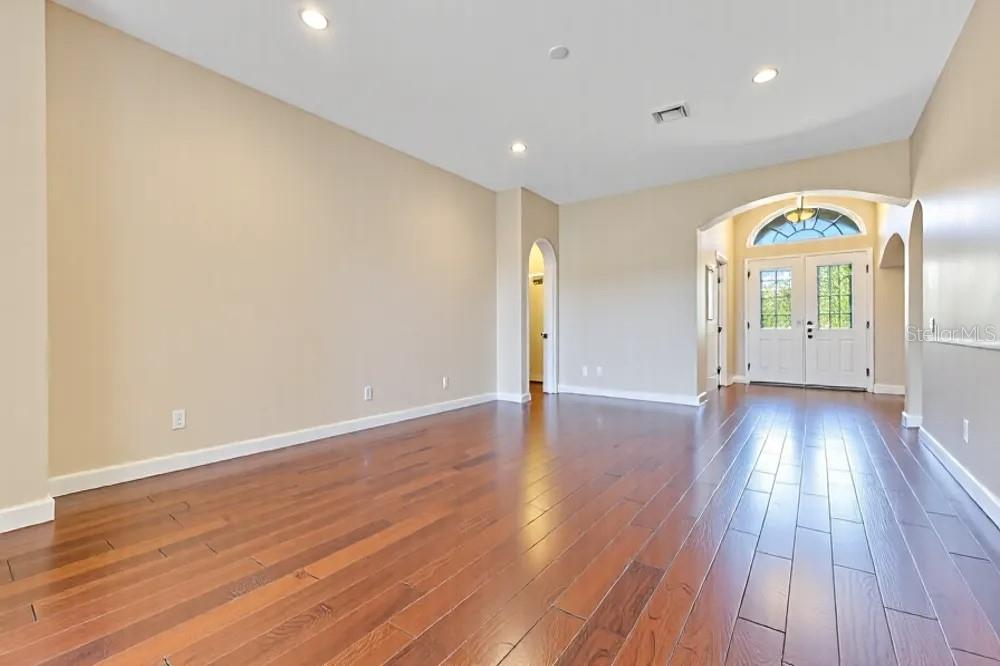 ACREAGE - Residential