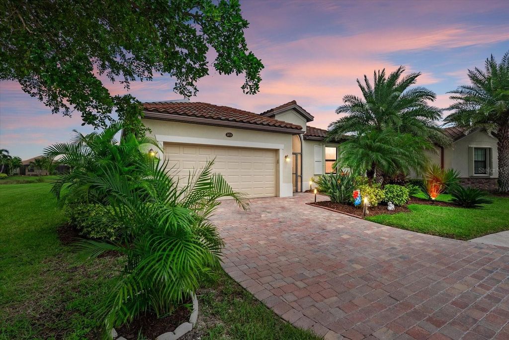 Photo of 20710 Vita Court, Venice, FL 34293 (MLS # N6140376)