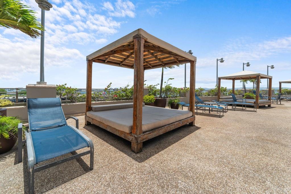 CAPITOLIO PLAZA - Residential