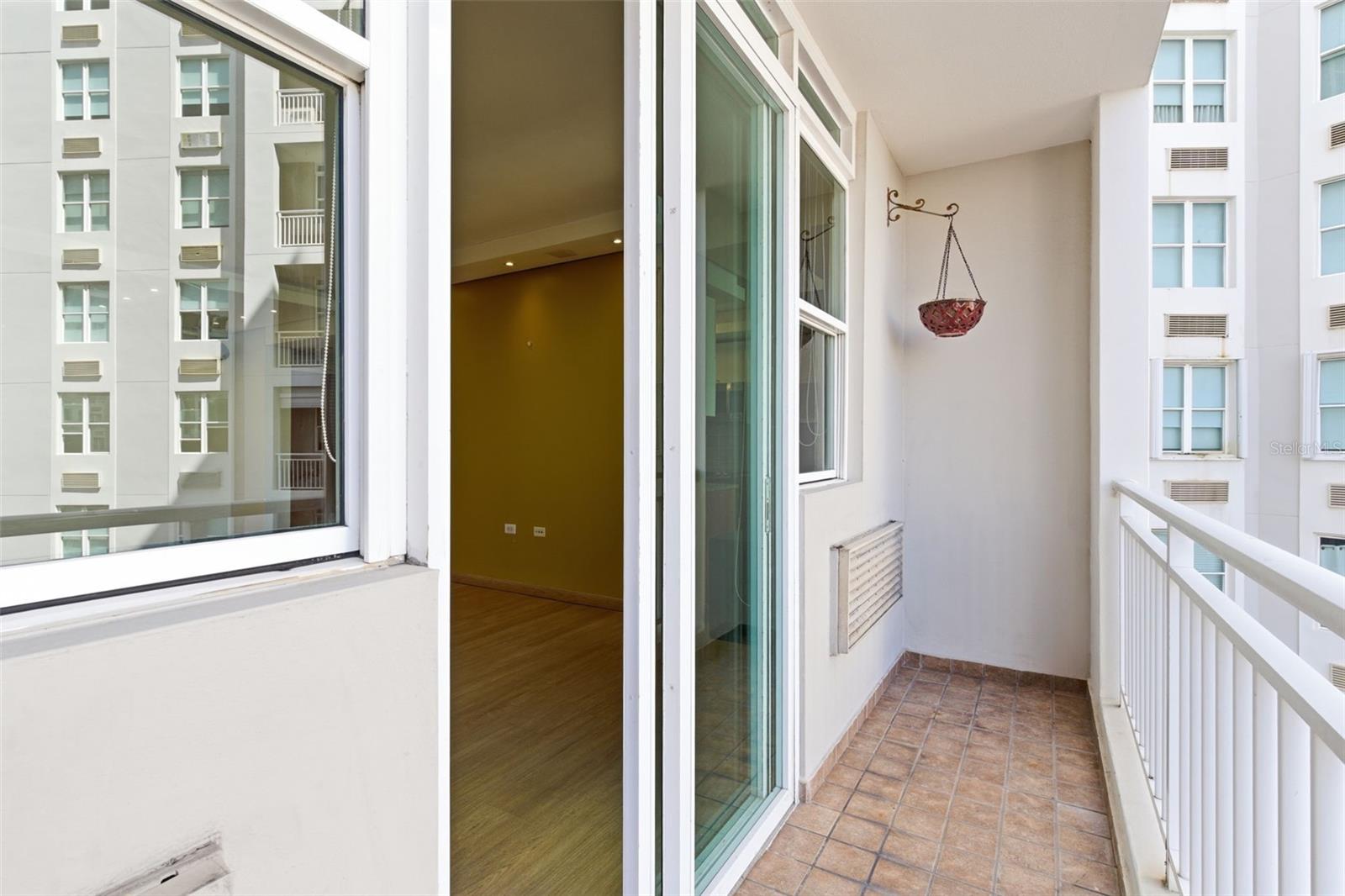 CAPITOLIO PLAZA - Residential