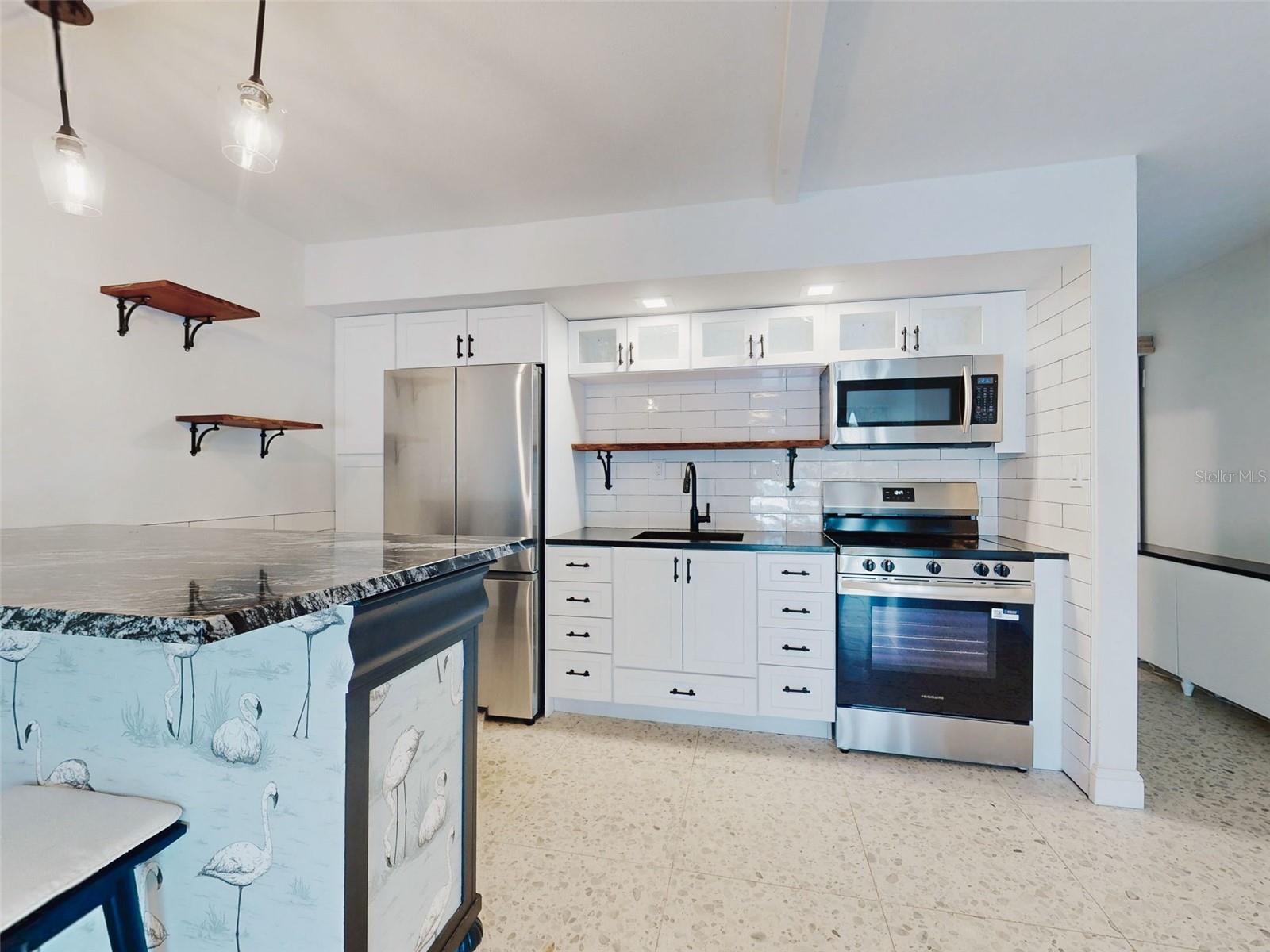 MARINERS COVE CONDO - Residential