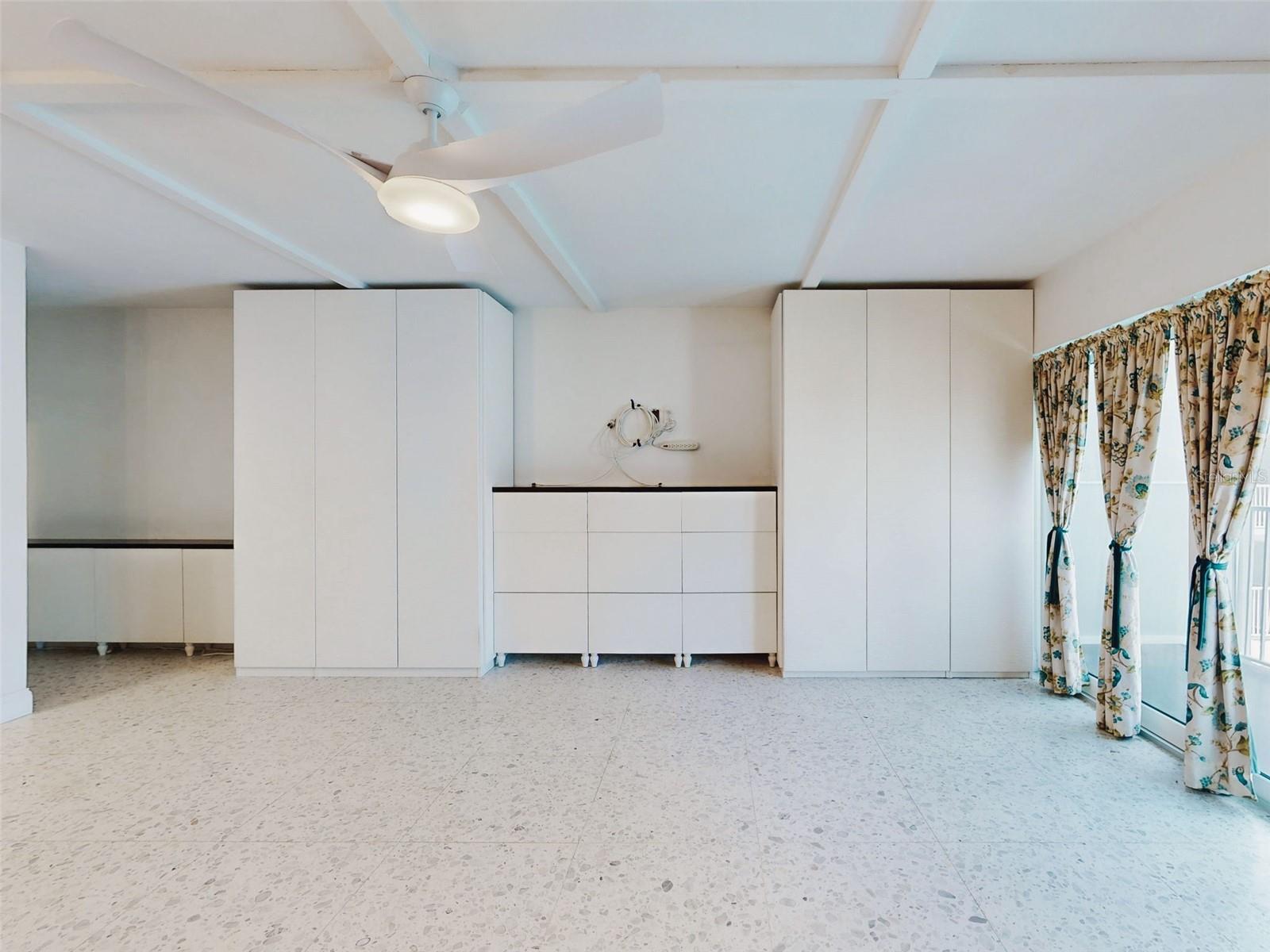 MARINERS COVE CONDO - Residential