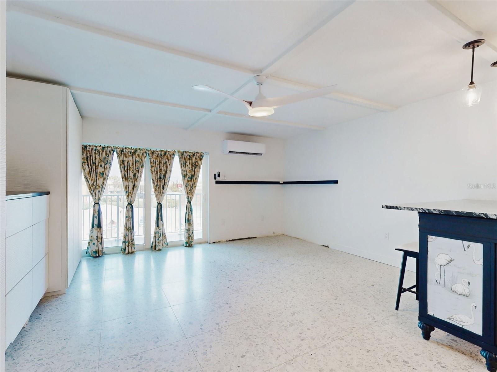 MARINERS COVE CONDO - Residential