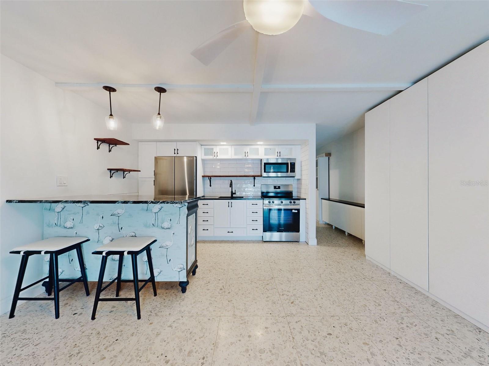 MARINERS COVE CONDO - Residential