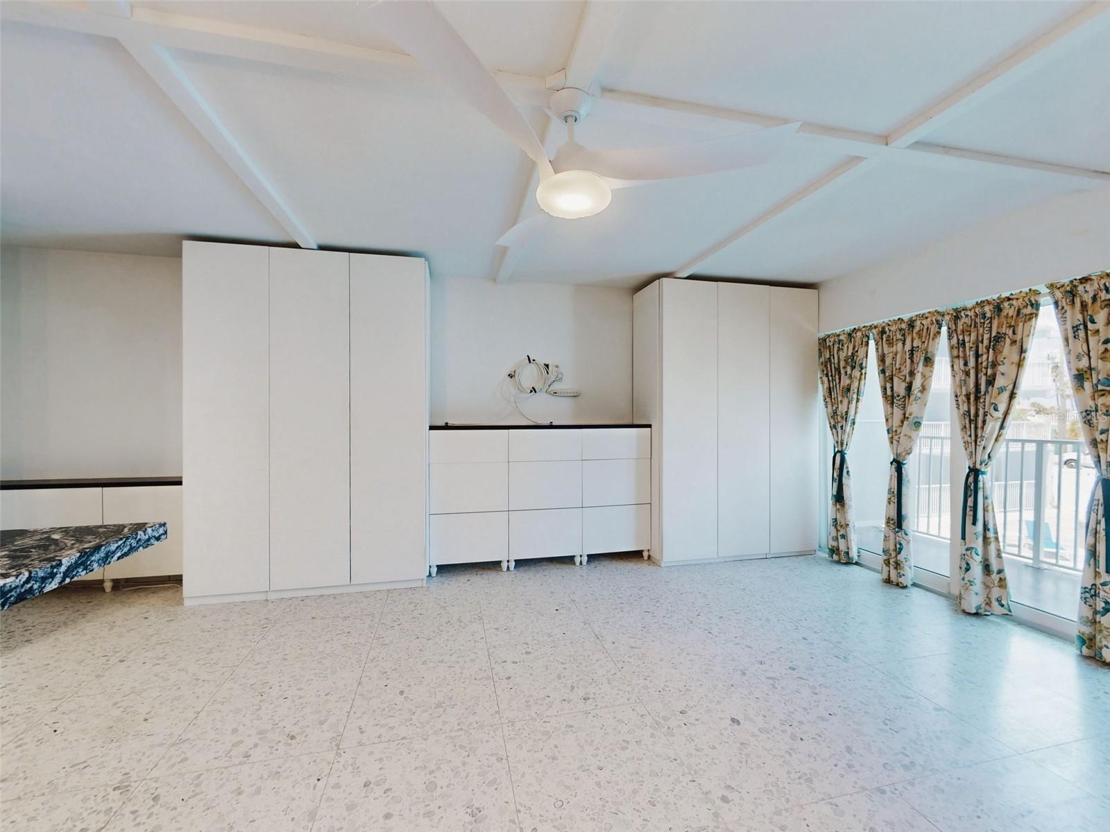 MARINERS COVE CONDO - Residential