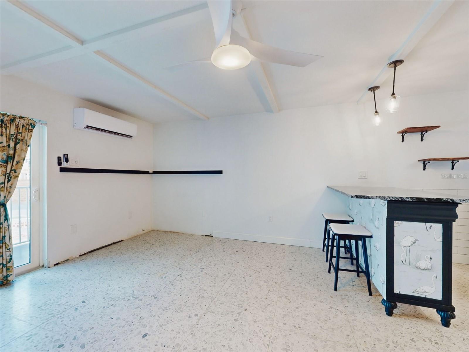 MARINERS COVE CONDO - Residential