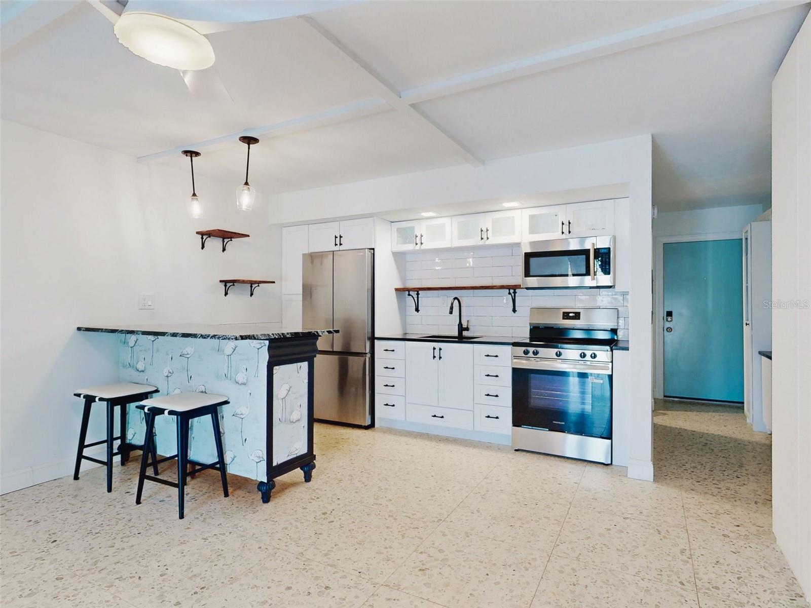 MARINERS COVE CONDO - Residential