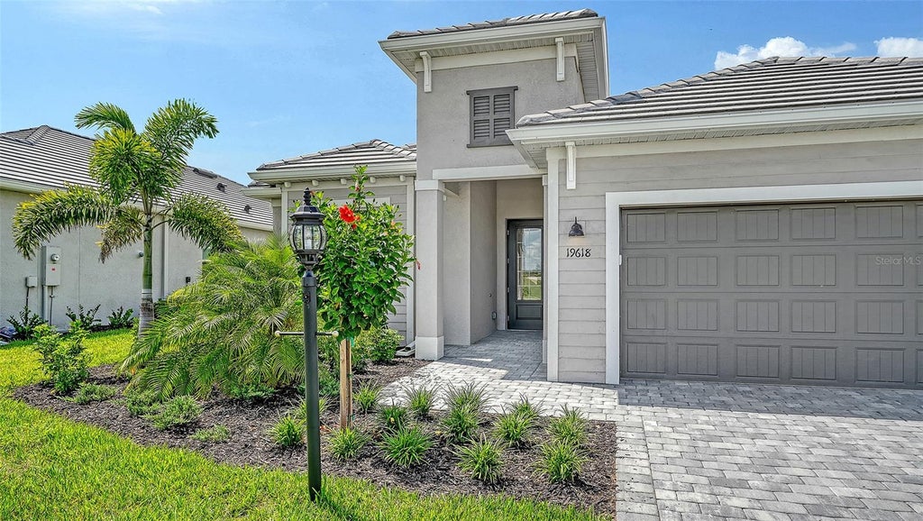 Photo of 19618 Conch Drive, Lakewood Ranch, FL 34211 (MLS # A4705311)