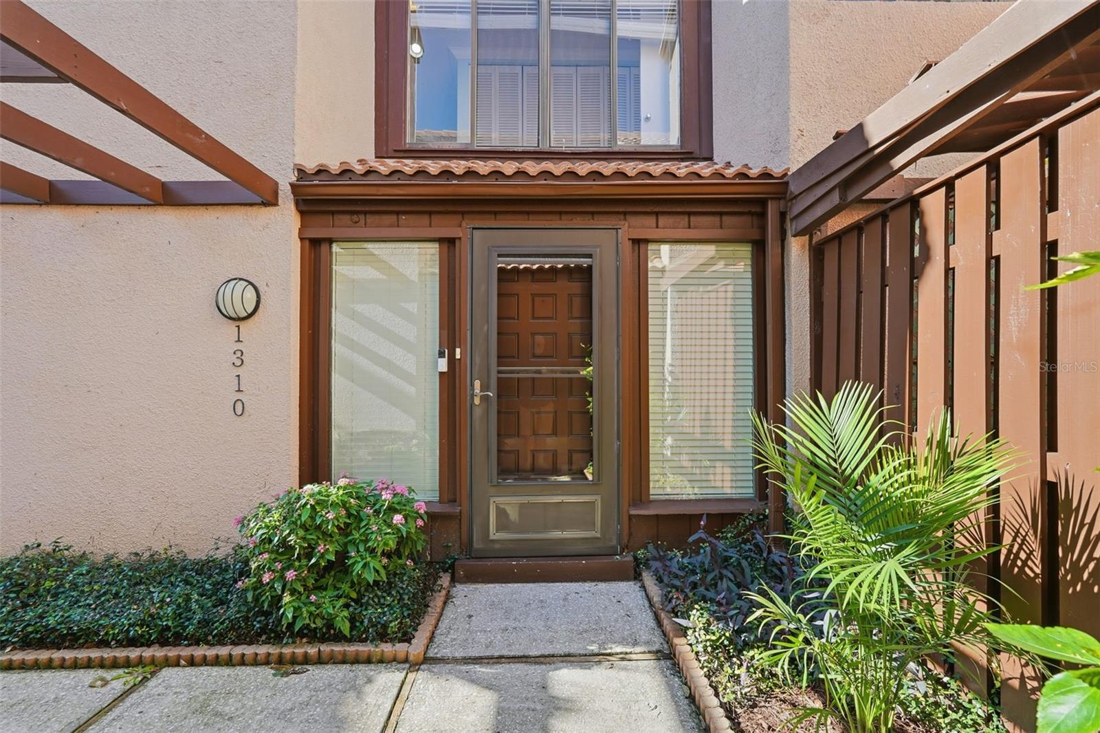 PELICAN CREEK VILLAGE CONDO - Residential