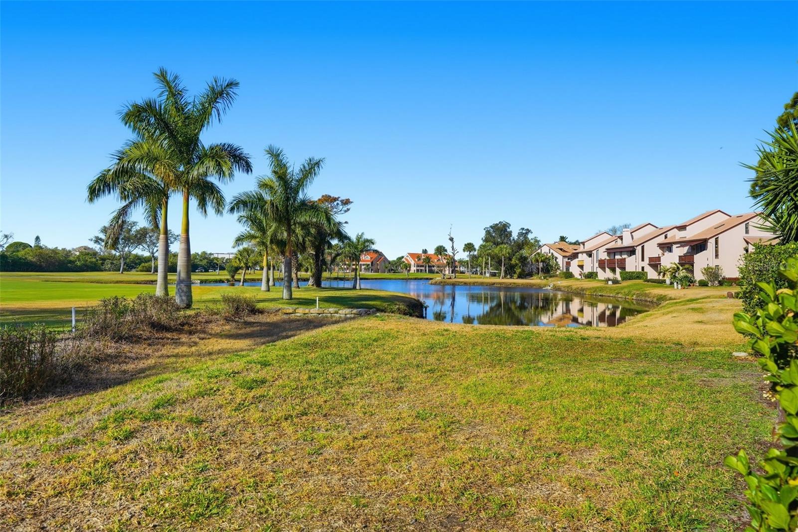 PELICAN CREEK VILLAGE CONDO - Residential