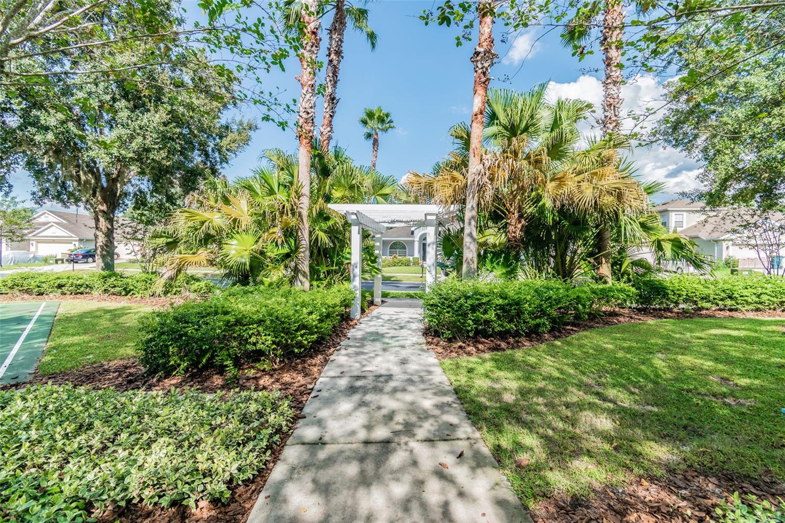 SEVEN OAKS PRCL S02 - Residential Lease