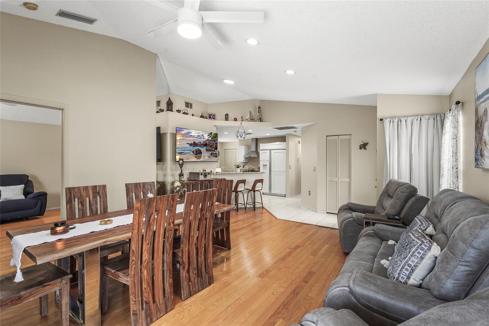 TREETOPS AT NORTH 40 - PLACID - Residential Lease