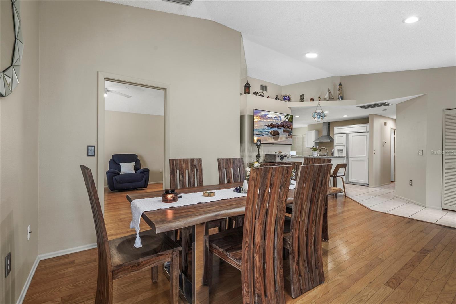 TREETOPS AT NORTH 40 - PLACID - Residential Lease