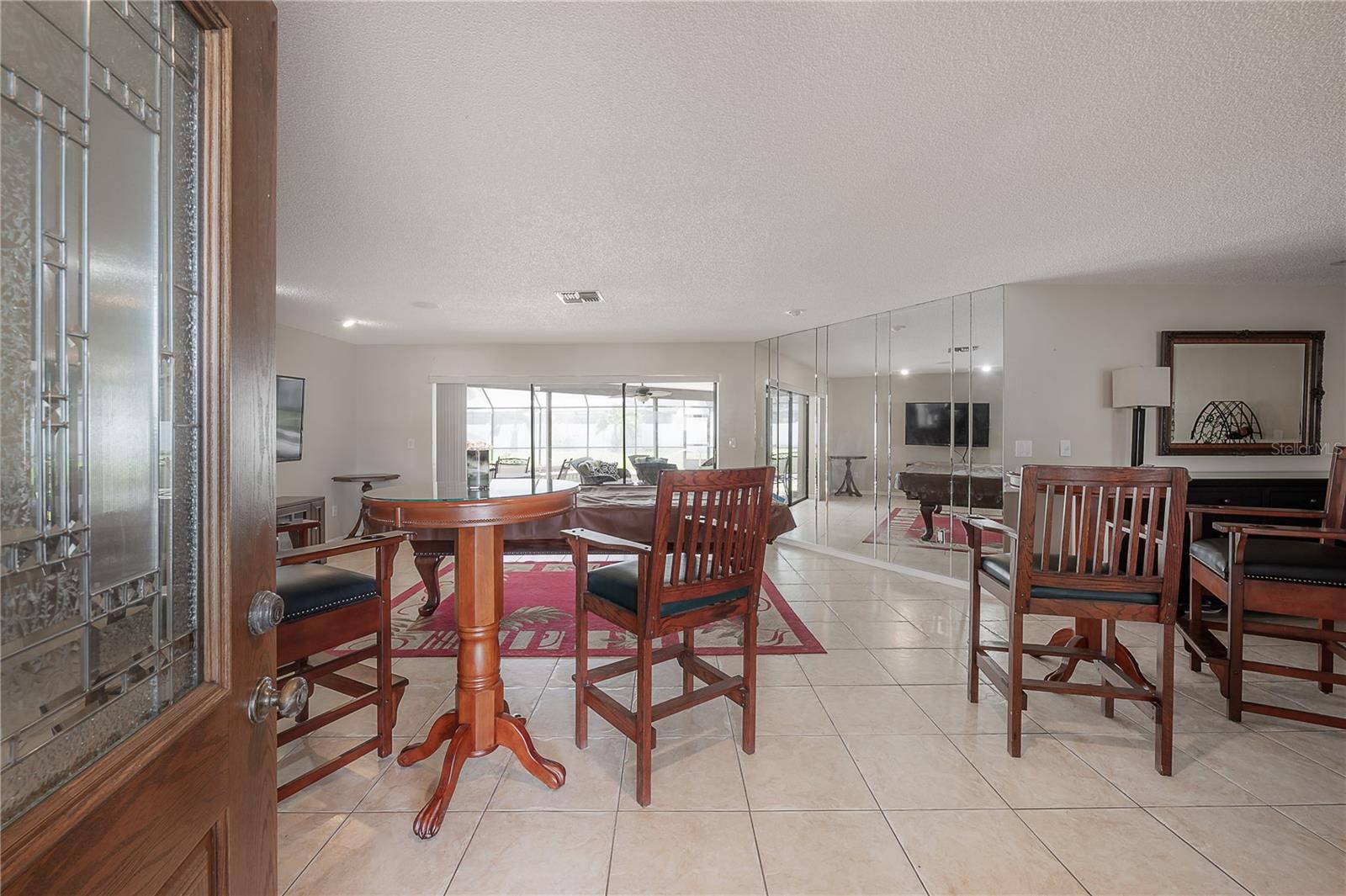 2637 WESTVIEW COURT