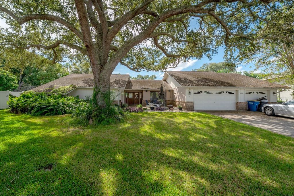 Photo of 2637 Westview Court, Clearwater, FL 33761 (MLS # TB8440864)