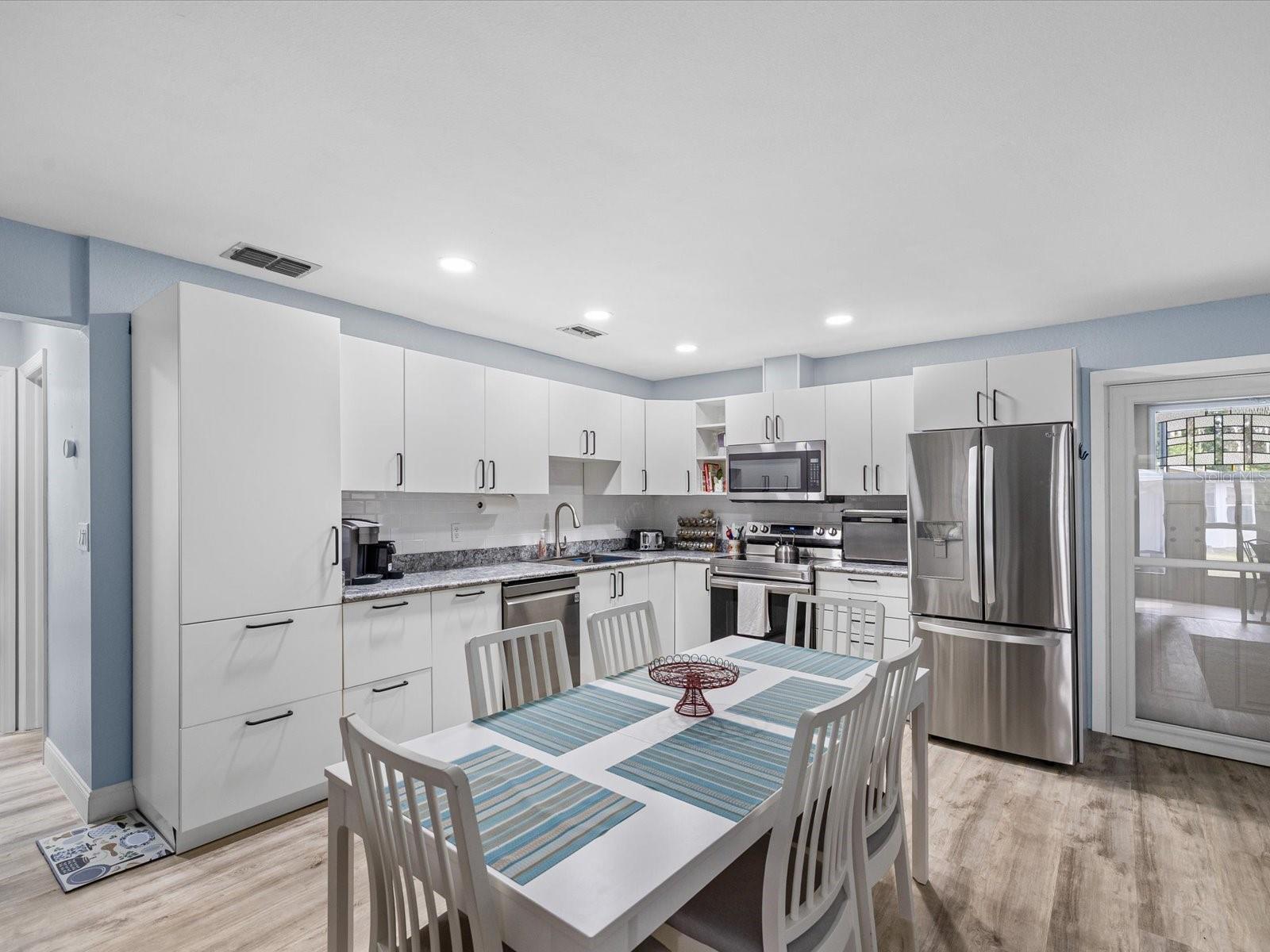 PARADISE POINTE WEST GR 05 - Residential