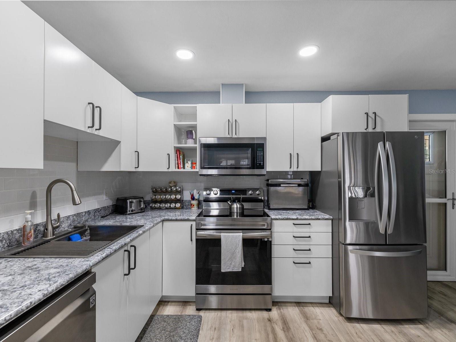 PARADISE POINTE WEST GR 05 - Residential