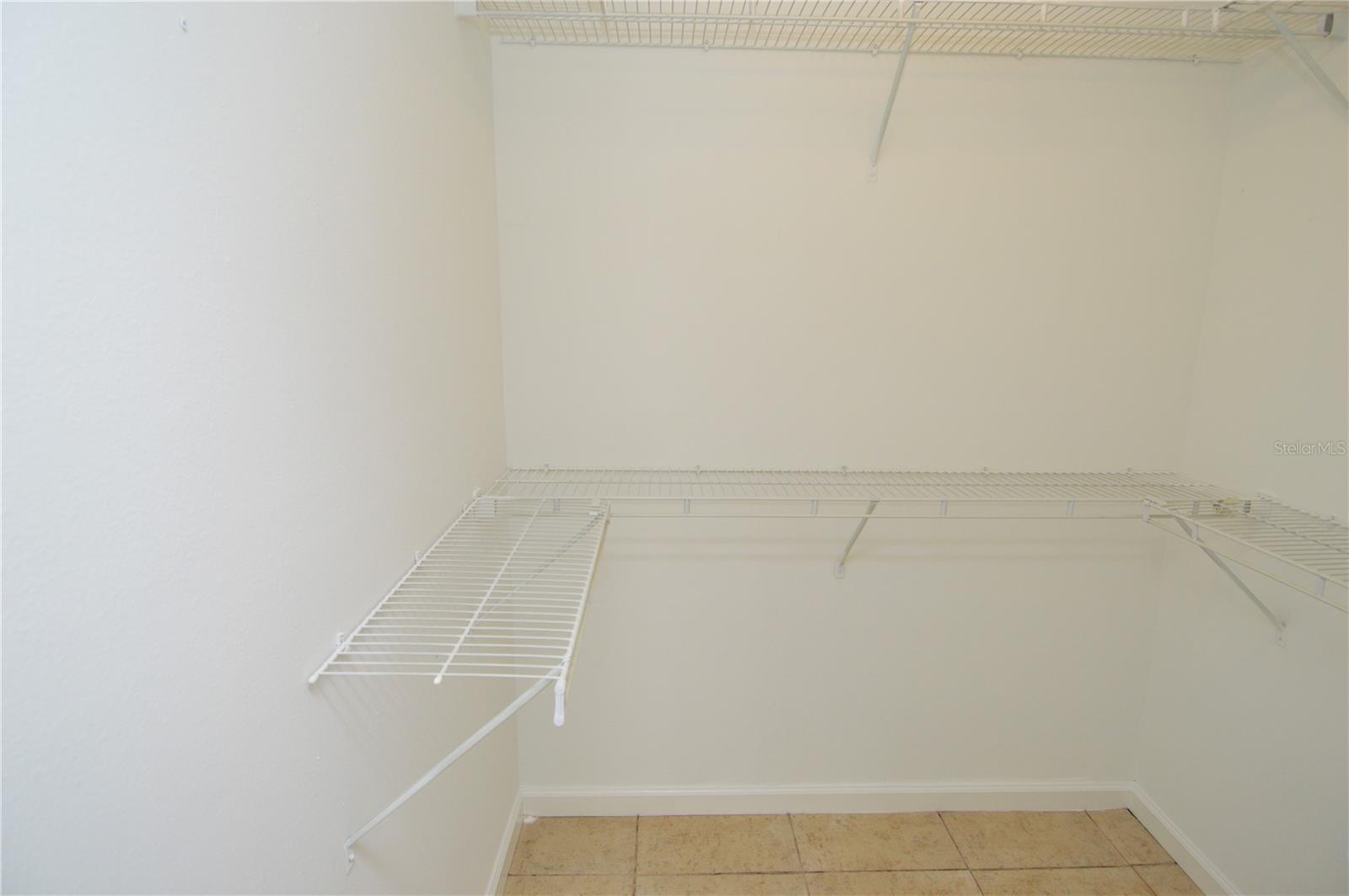 THE GRAND RESERVE CONDO - Residential Lease